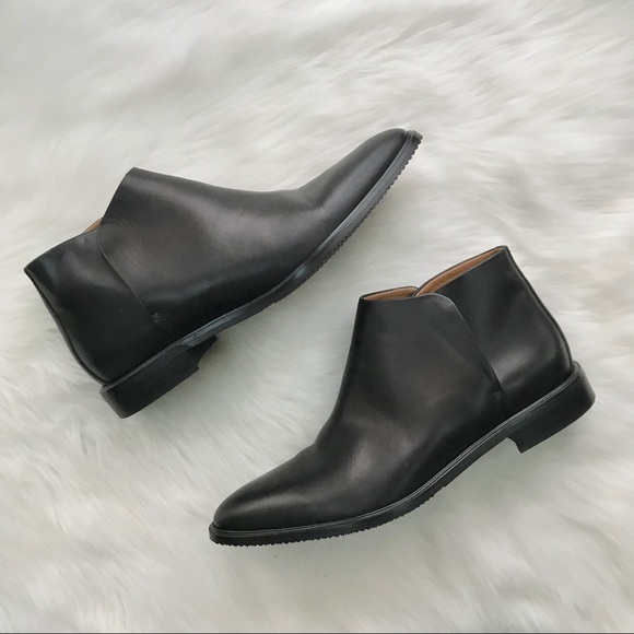 Everlane Shoes - Everlane The Modern Ankle Boot in Black Size 9